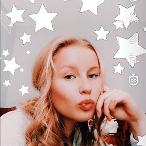 Meet your Posher, Leah